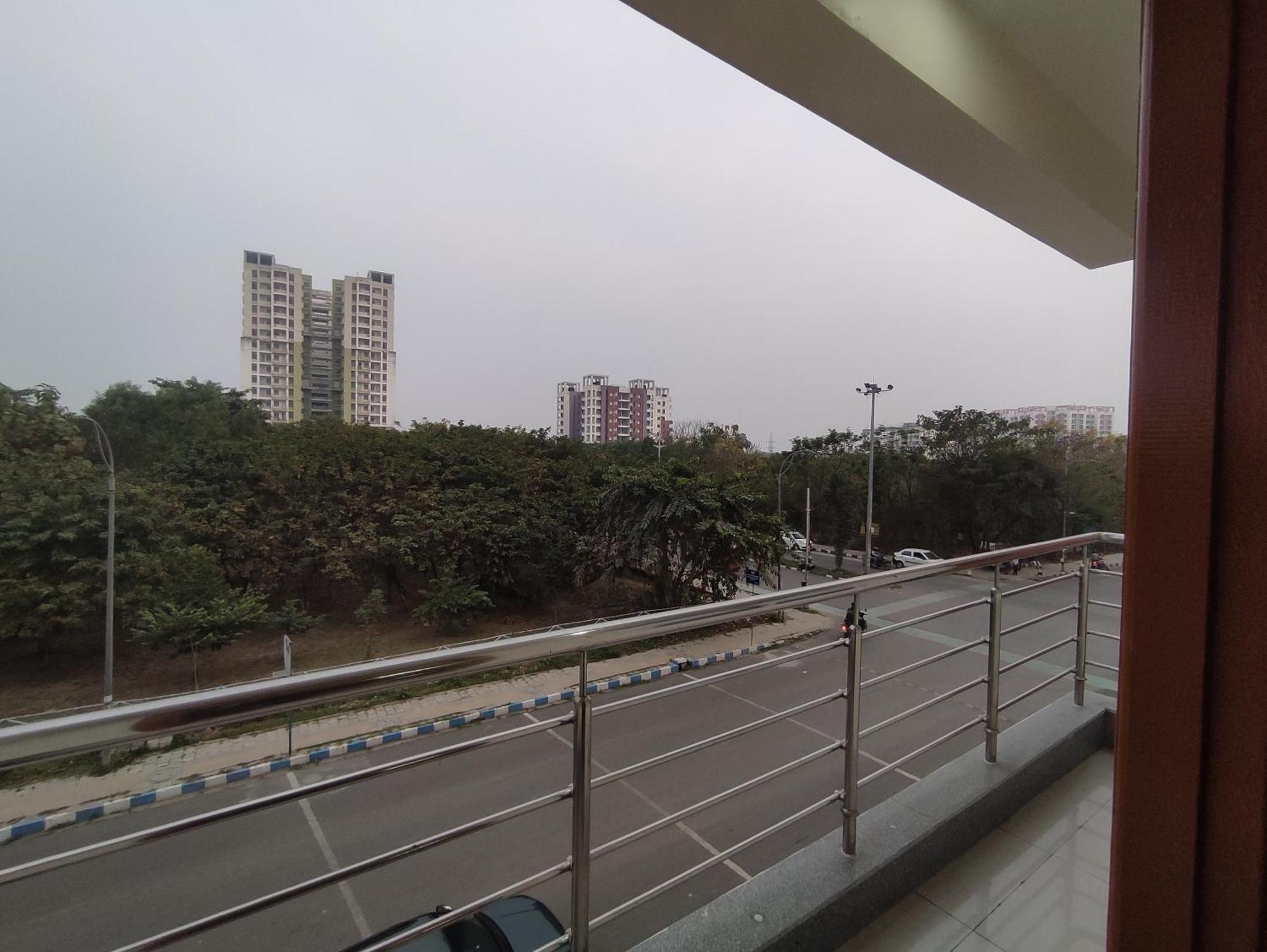 Oasis' Apartment Panchuria Luaran gambar